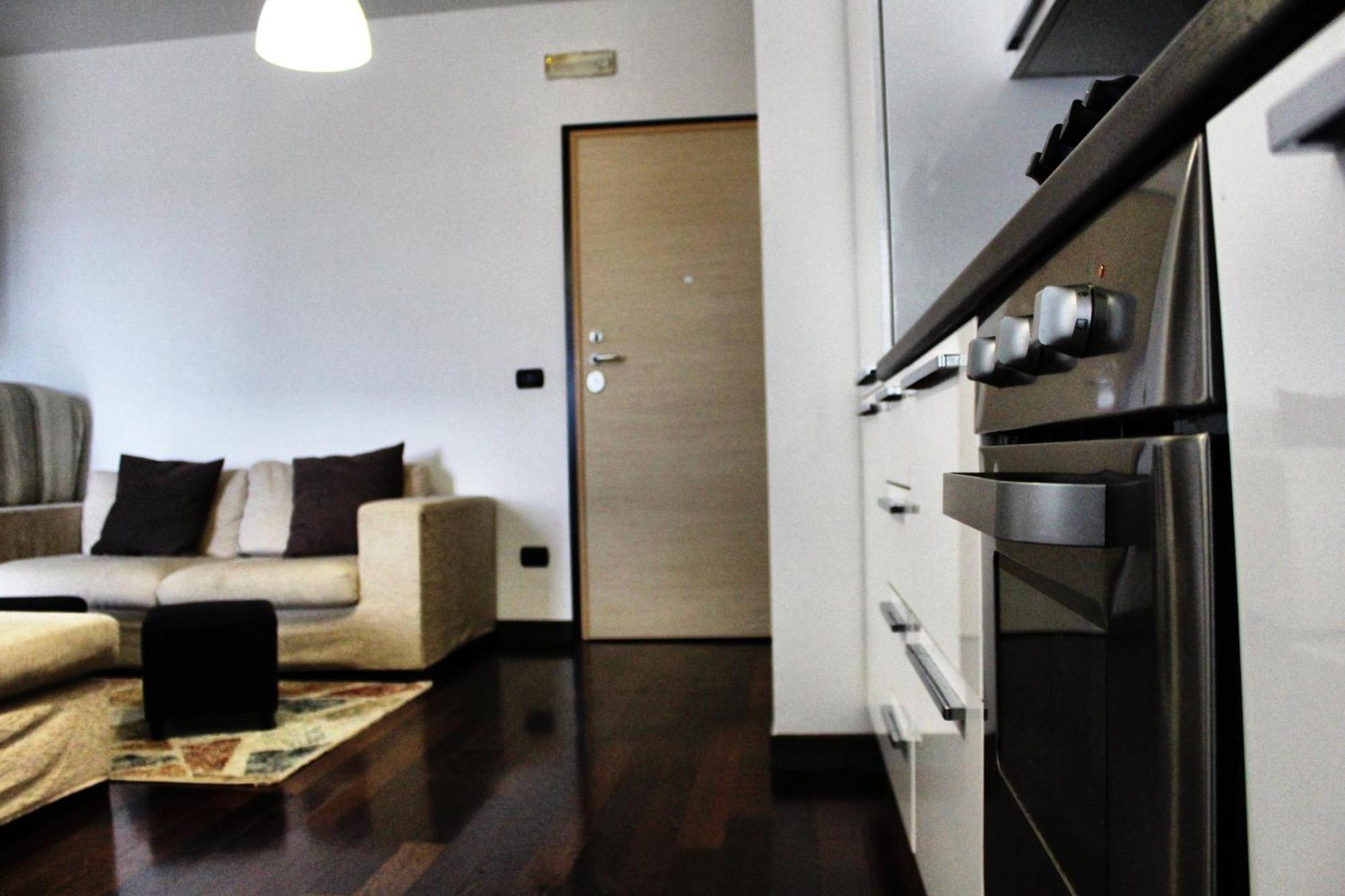 Fara 8 Apartment Bari Exterior photo